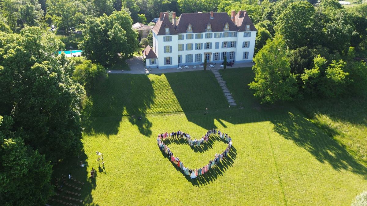 Mariage au Château de Matel - vue drone